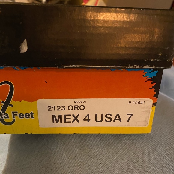 New Fiesta Feet Gold Gatsby Sandals - Picture 10 of 14